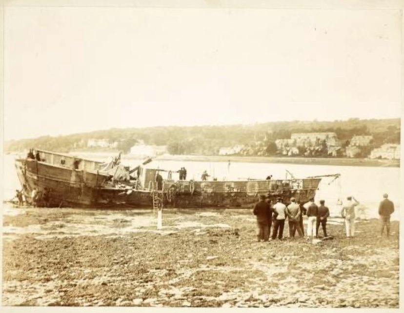 Daunt Rock Lightship PUFFIN photod by ENSOR